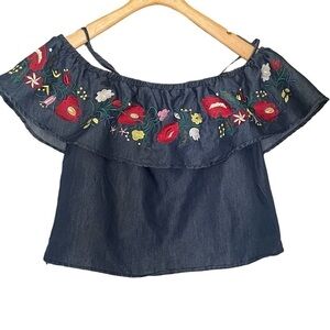 CI SONO CHAMBRAY EMBROIDERED FLORAL CROP TOP SIZE L
#1